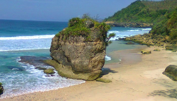 Pantai Lumbung