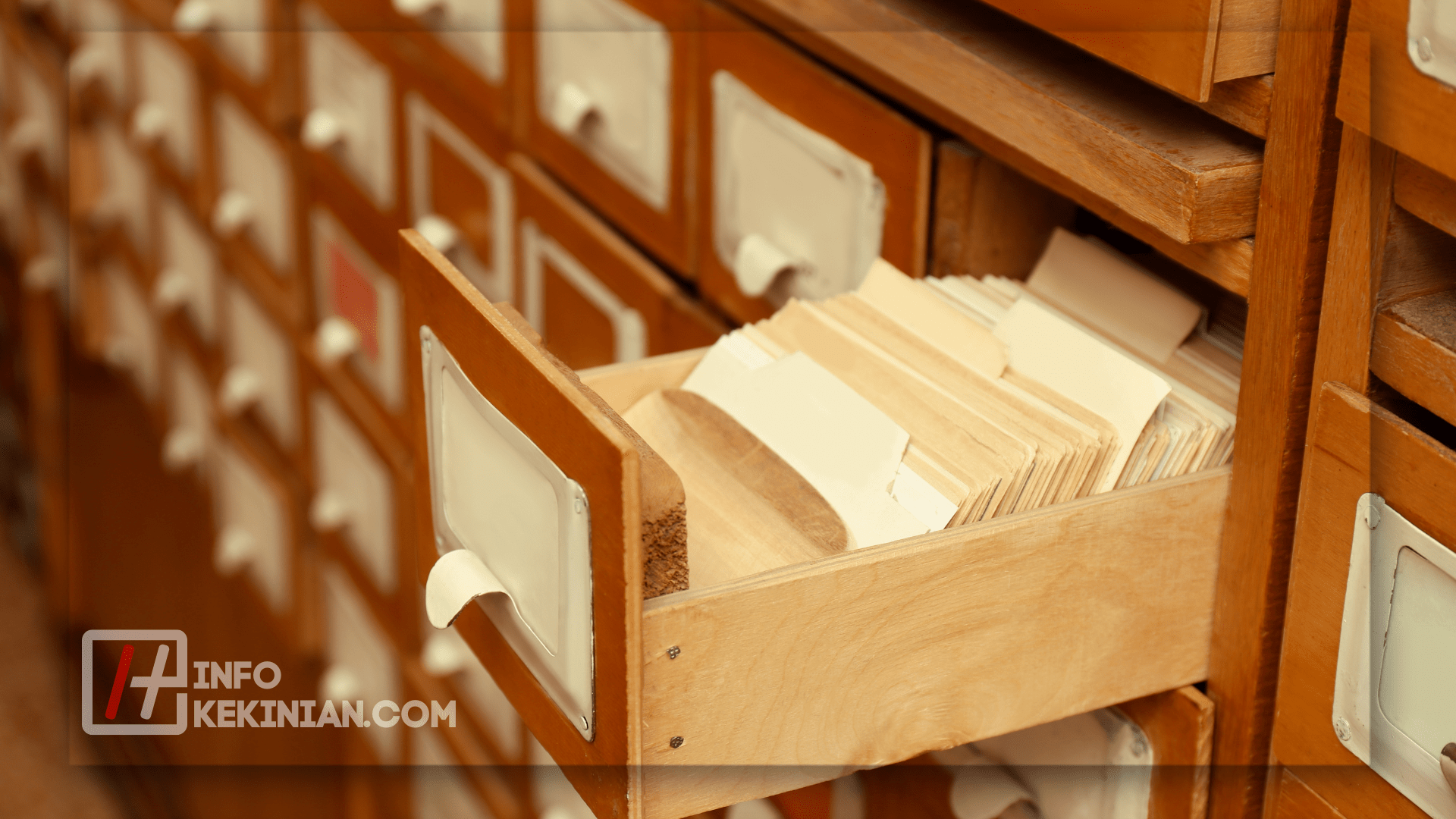 Format Daftar Pustaka