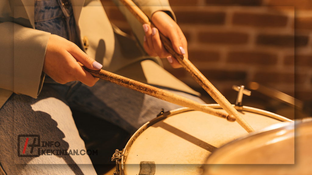 Latihan Bermain Alat Musik Ritmis