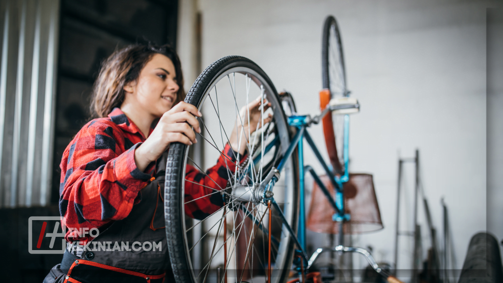 Langkah-langkah Cara Membuat Sepeda Hias dari Kardus